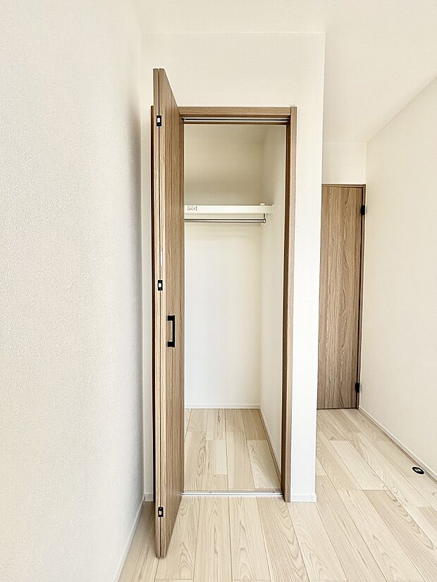 たっぷりの収納スペースで快適に暮らせそう