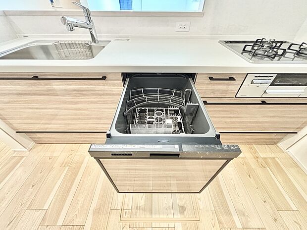 面倒なお片づけは食洗機にお任せ!家事の負担が減って、時間にも気持ちにもゆとりができます。