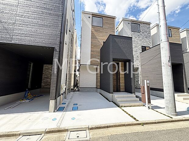 溢れる陽光でご家族の笑顔も輝く