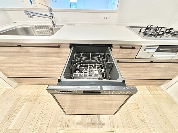面倒なお片づけは食洗機にお任せ!家事の負担が減って、時間にも気持ちにもゆとりができます。