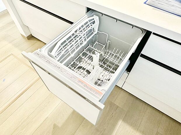 面倒なお片づけは食洗機にお任せ！家事の負担が減って、時間にも気持ちにもゆとりができます。
