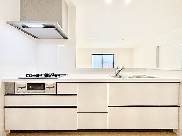 ゆとりあるキッチンではご家族と楽しくお料理ができます。