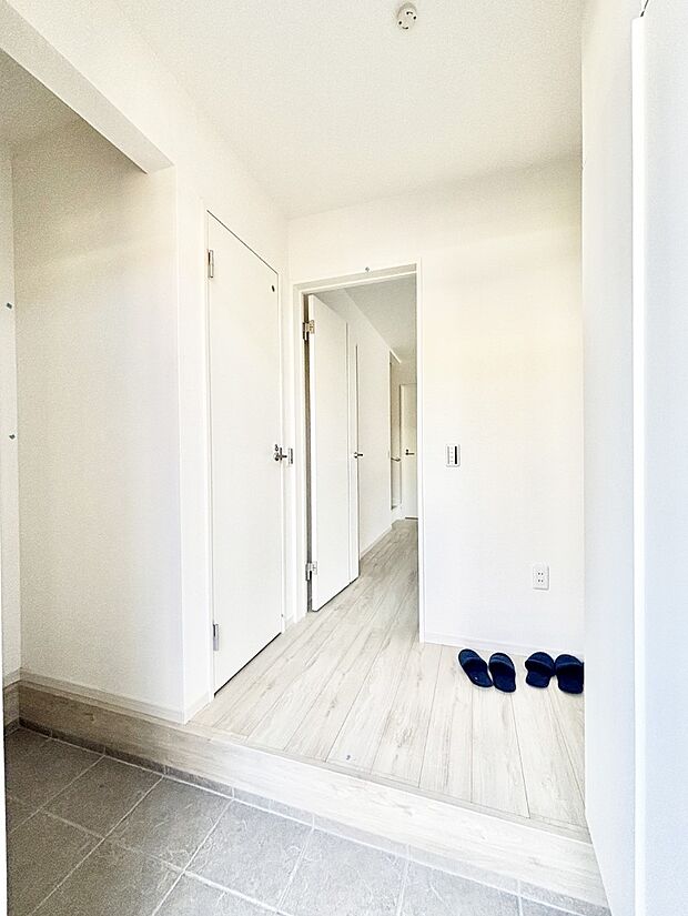 家族の帰宅やお客様をあたたかく迎える玄関