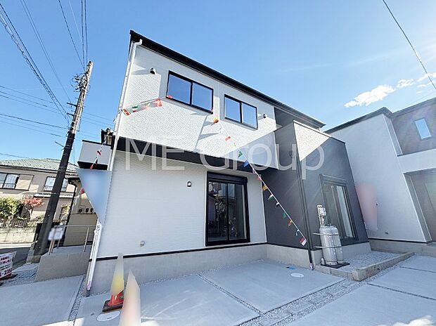 溢れる陽光でご家族の笑顔も輝く