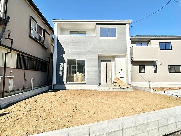 洗練された外観、上質な住空間が広がる室内は永く安心して過ごせる住居です。 