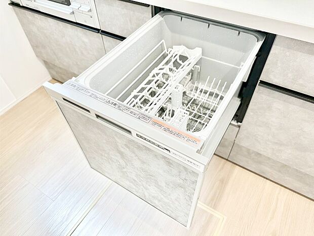 面倒なお片づけは食洗機にお任せ!家事の負担が減って、時間にも気持ちにもゆとりができます。