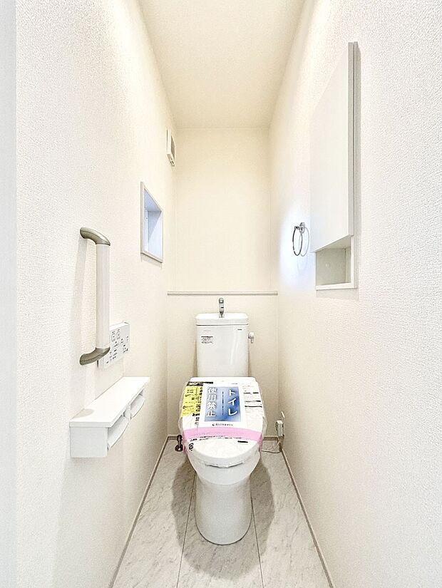 トイレは1階と2階それぞれに配置されていてとても便利です。 