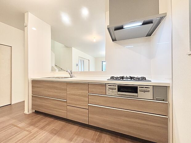 毎日使うキッチンだから、使いやすさ&お手入れのしやすさにこだわりました。