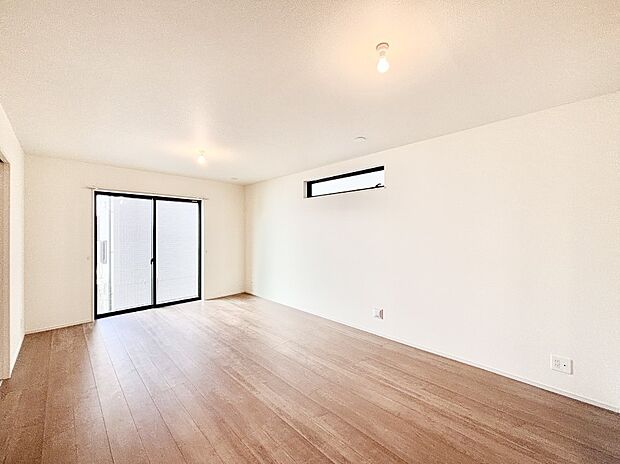 家族の笑顔が自然と生まれてくる、そんな雰囲気のダイニングに仕上がっています