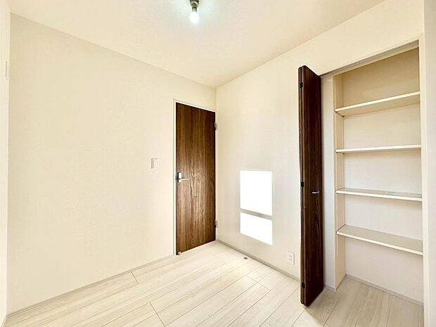 1階の3.12納戸は収納はもちろん、居室としても利用できます。  