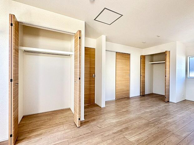 将来は2部屋にすることもできますね。お年頃になったら夢の個室にチェンジ！