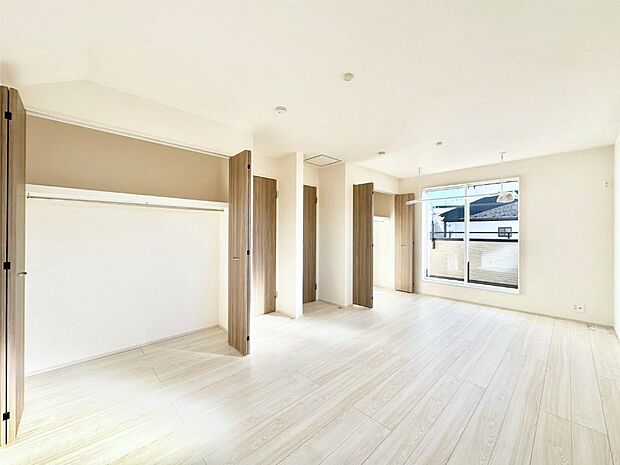 将来は2部屋にすることもできますね。お年頃になったら夢の個室にチェンジ！