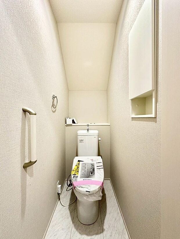 トイレは1階と2階それぞれに配置されていてとても便利です。 