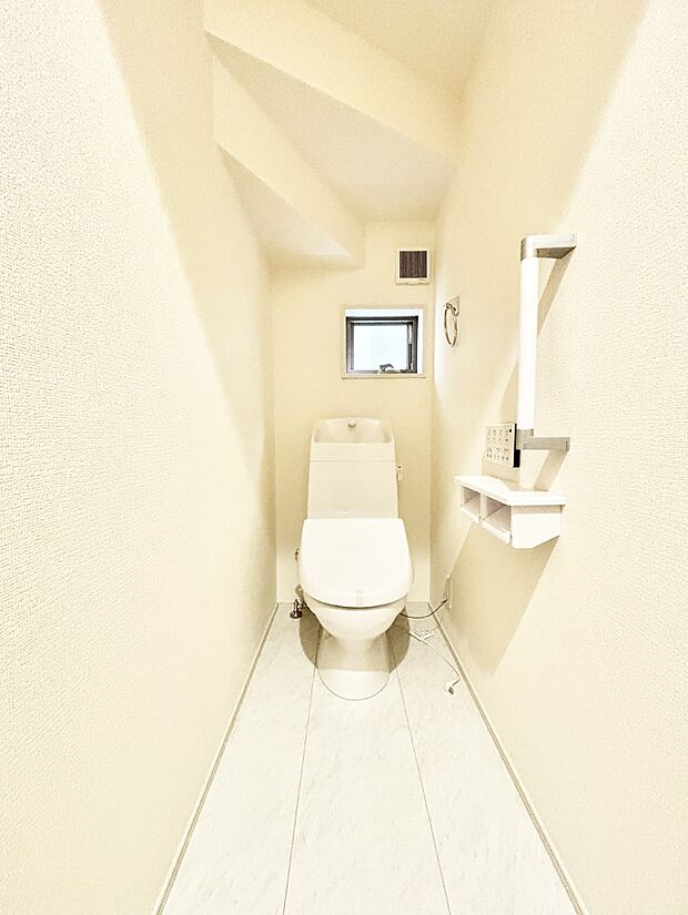 トイレは温水洗浄機能付き