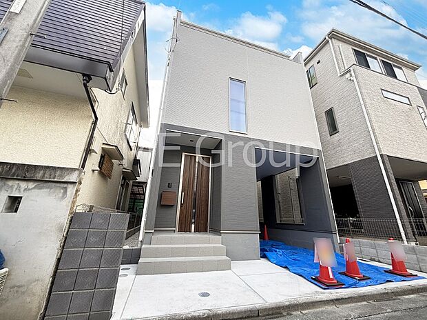 溢れる陽光でご家族の笑顔も輝く