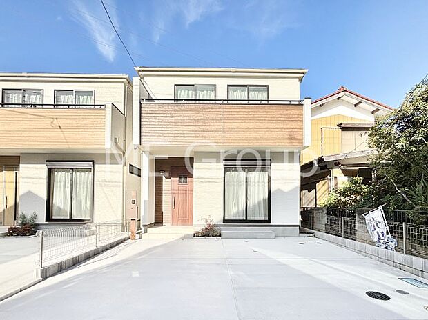 洗練された外観、上質な住空間が広がる室内は永く安心して過ごせる住居です。