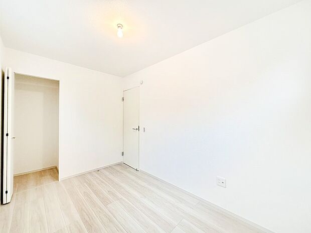 ナチュラルなフローリングはどんなインテリアにもマッチ。  