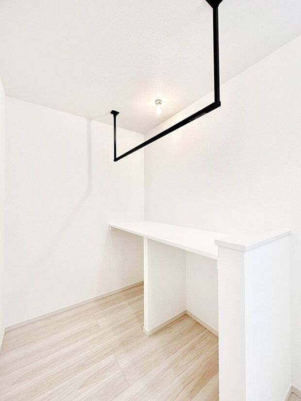 広々とゆとりのあるランドリースペース。  