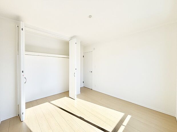 収納が充実しているので居住スペースを広々使えます