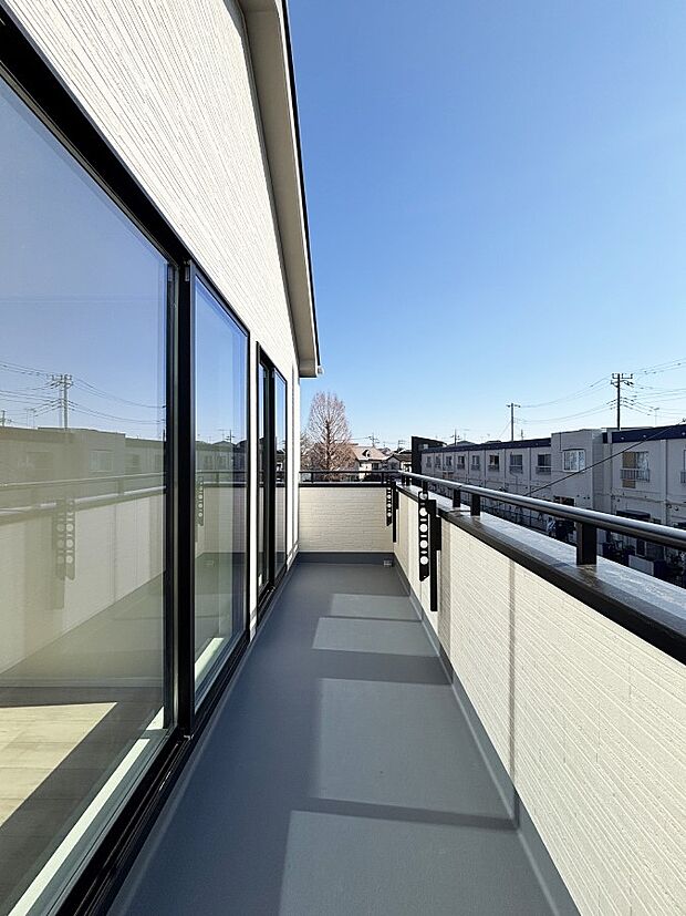 風通しの良いバルコニー