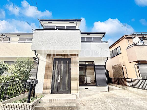 外観：311002198016