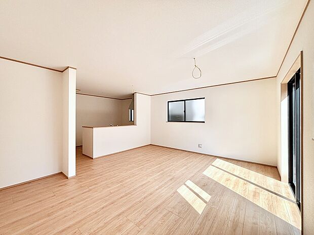 どこにいても家族のつながりを感じられるコミュニケーションリビング。 