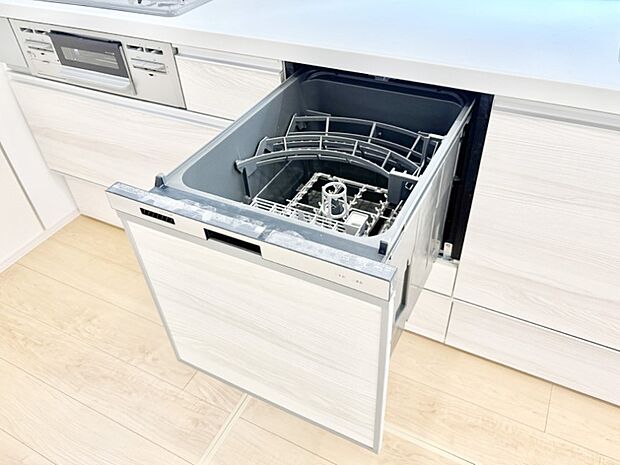 面倒なお片づけは食洗機にお任せ!家事の負担が減って、時間にも気持ちにもゆとりができます。