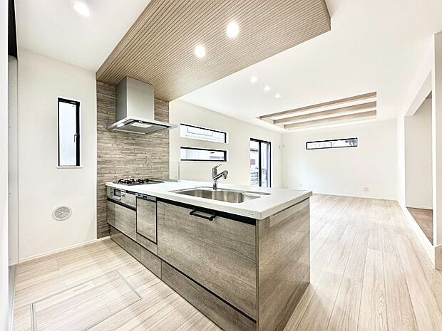 毎日使うキッチンだから、使いやすさ＆お手入れのしやすさにこだわりました。 