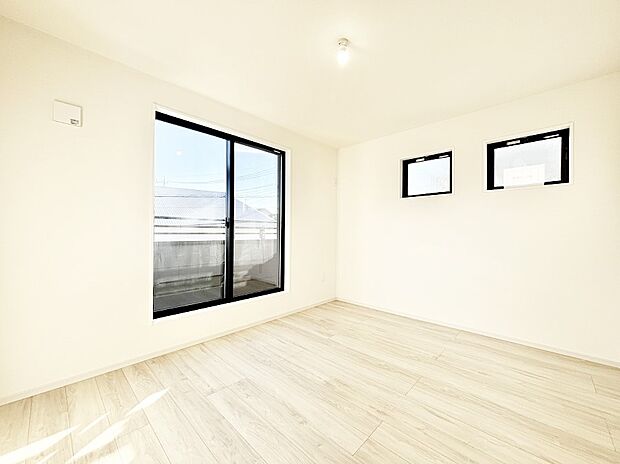 2面採光を確保した明るい空間。家族みんなが快適な暮らしを実現する設計です。