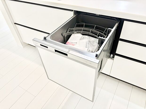 面倒なお片づけは食洗機にお任せ！家事の負担が減って、時間にも気持ちにもゆとりができます。