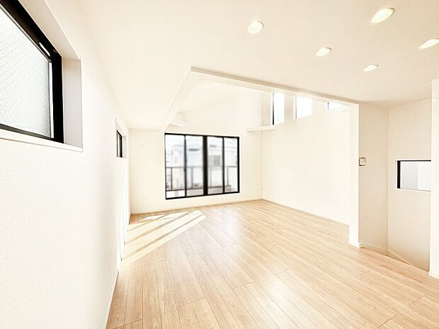 快適な床暖房付き。自然とご家族が集まり団らんを満喫できます