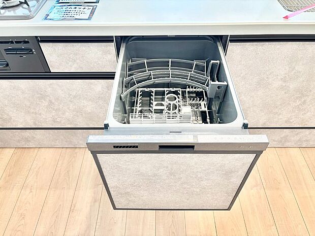 面倒なお片づけは食洗機にお任せ!家事の負担が減って、時間にも気持ちにもゆとりができます。