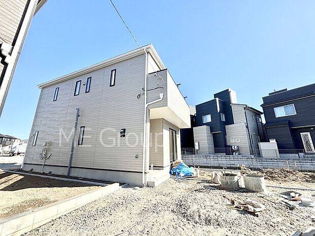 溢れる陽光でご家族の笑顔も輝く