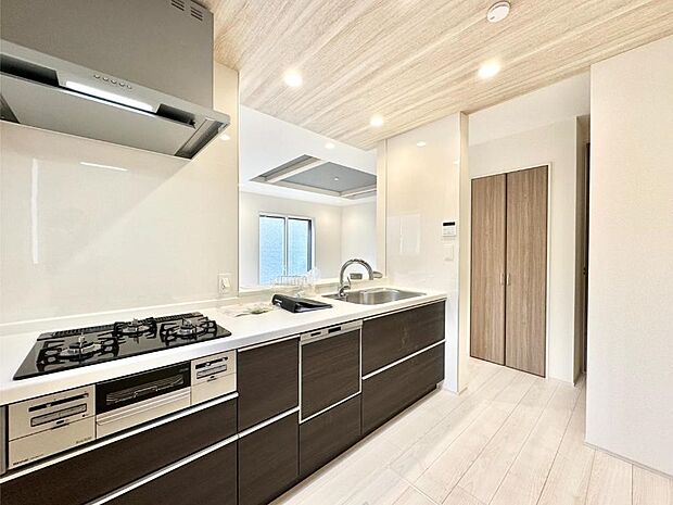 お料理を効率的に、楽しく！システムキッチン  