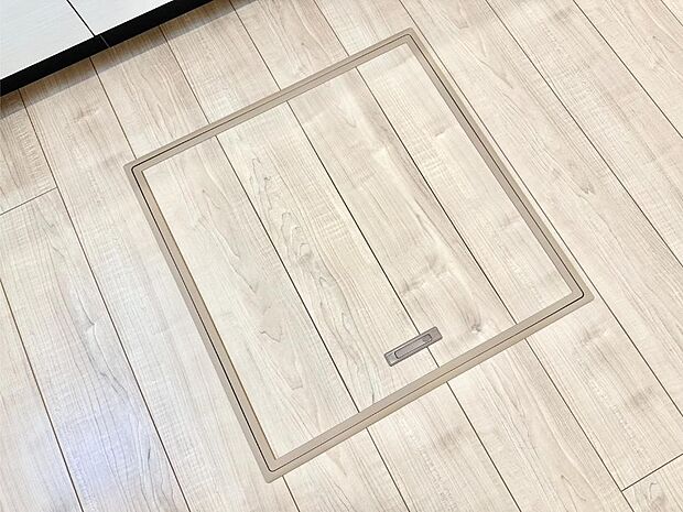 床下収納付き!日用品・非常用品の収納にも大活躍。