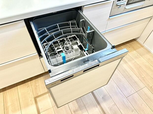 面倒なお片づけは食洗機にお任せ!家事の負担が減って、時間にも気持ちにもゆとりができます。