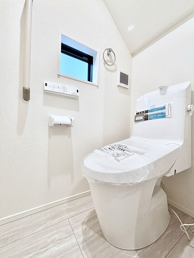 トイレは安心の2箇所！朝のバタバタも一安心です。 