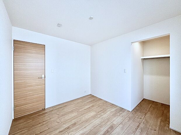 収納が充実しているので居住スペースを広々使えます