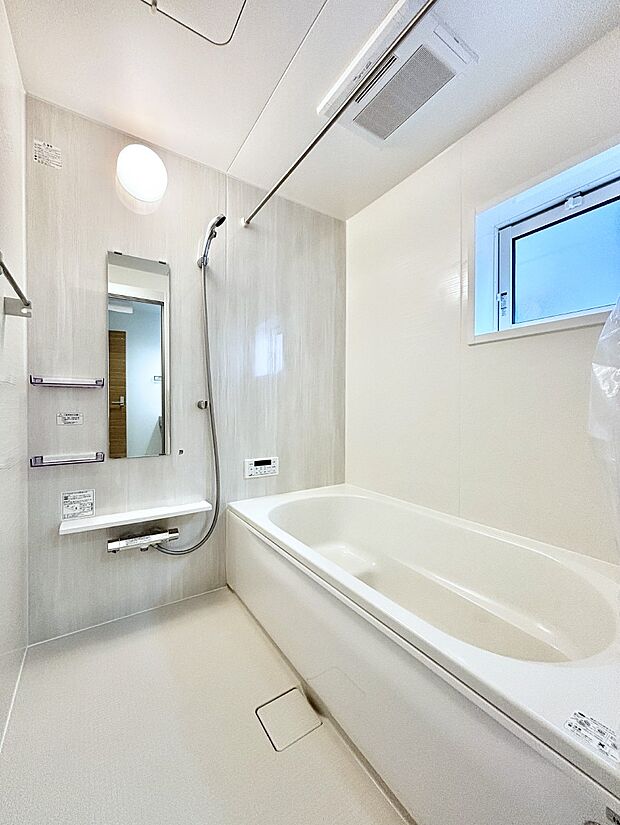 一日の疲れを癒やす大切なバスタイム。ゆっくりとお風呂を楽しんで疲れをとりたいですね!