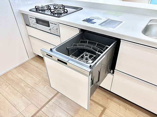 面倒なお片づけは食洗機にお任せ!家事の負担が減って、時間にも気持ちにもゆとりができます。