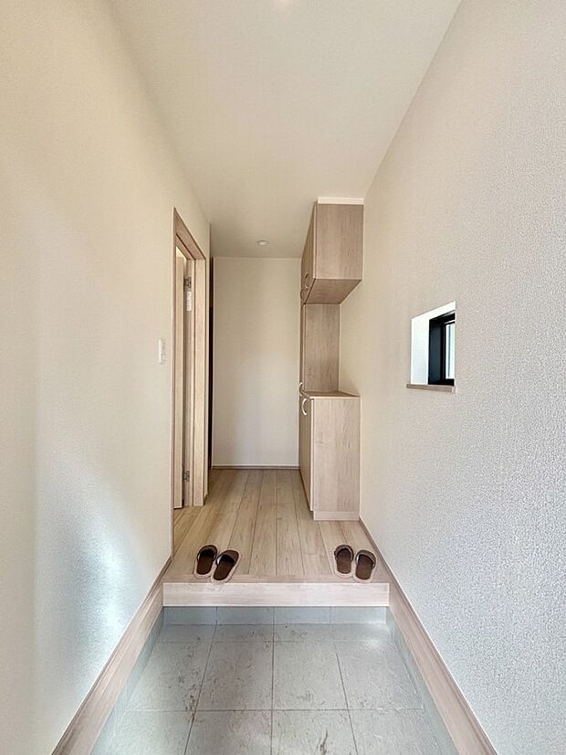 家族の帰宅やお客様をあたたかく迎える玄関