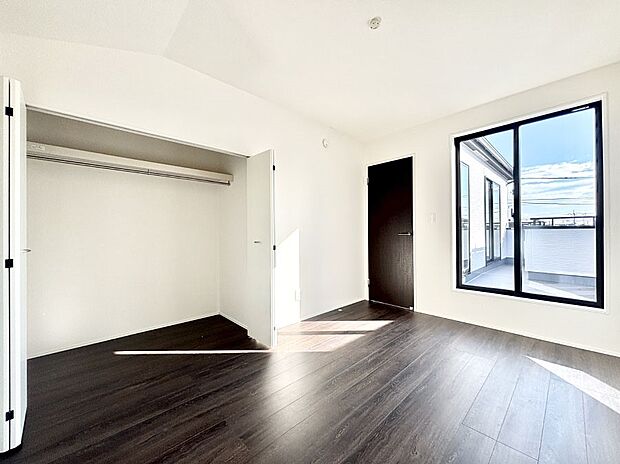 収納が充実しているので居住スペースを広々使えます