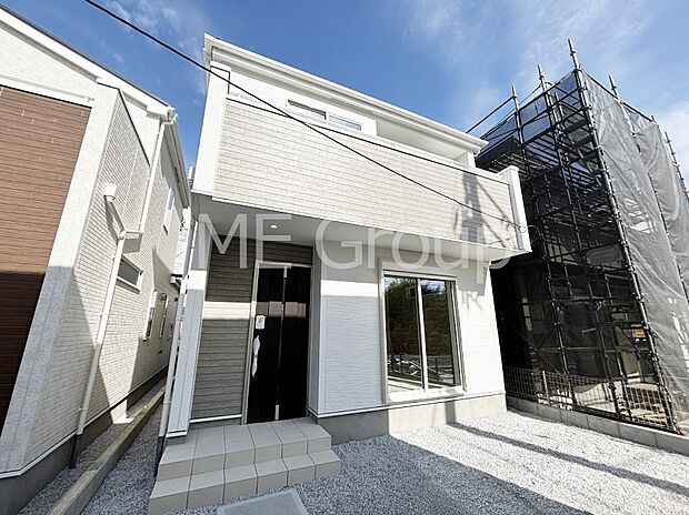 溢れる陽光でご家族の笑顔も輝く