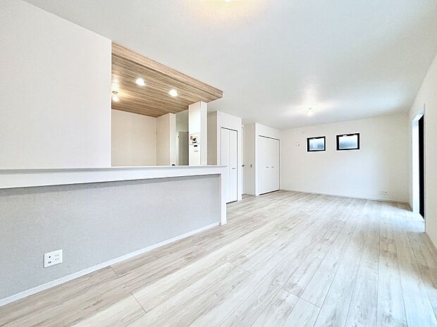 落ち着いた雰囲気のＬＤＫは家族みんなの快適空間  