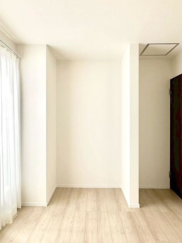 オープンクローゼットは洋服の出し入れがスムーズ!