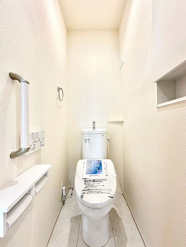 トイレは1階と2階それぞれに配置されていてとても便利です。 