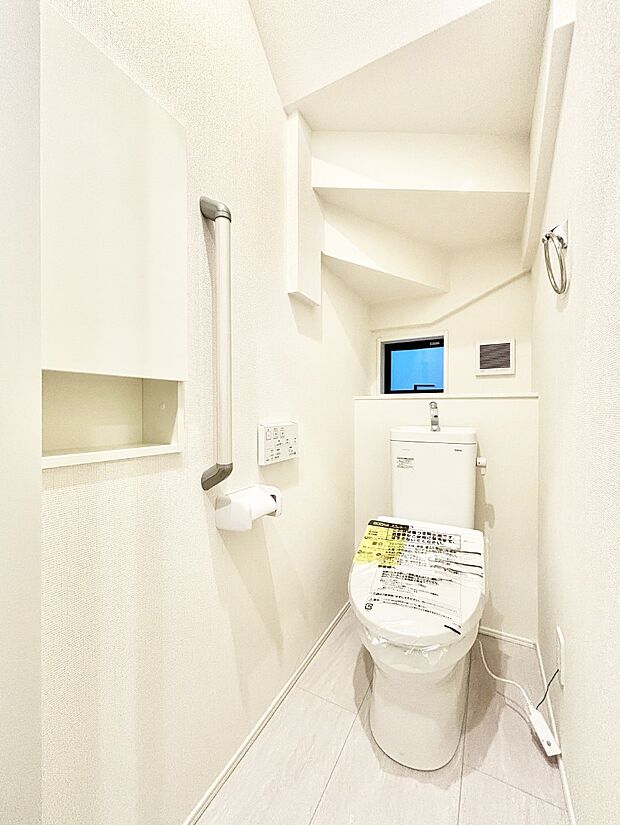 トイレは1階と2階それぞれに配置されていてとても便利です。 