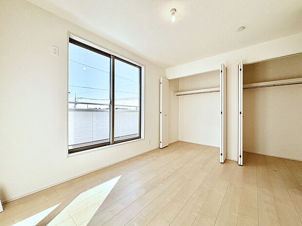 子供部屋にもおすすめな収納スペースたっぷりの居室