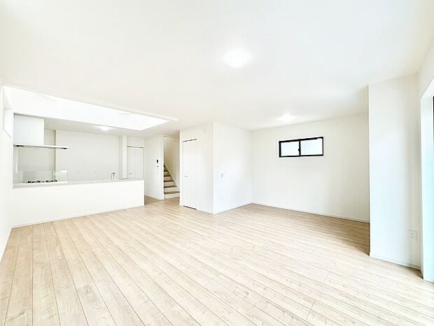 どこにいても家族のつながりを感じられるコミュニケーションリビング。