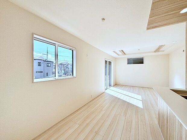 家族の笑顔が自然と生まれてくる、そんな雰囲気のダイニングに仕上がっています 